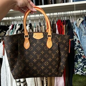 LV PURSE